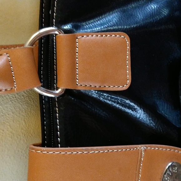 VGUC. Nine West large black and tan tote. - Picture 5 of 12